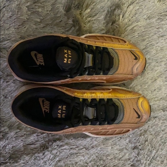 Nike Air Max Brand New Never Worn - Picture 7 of 8